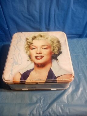 Vintage Pink and Blonde Pop Art Portrait Tin